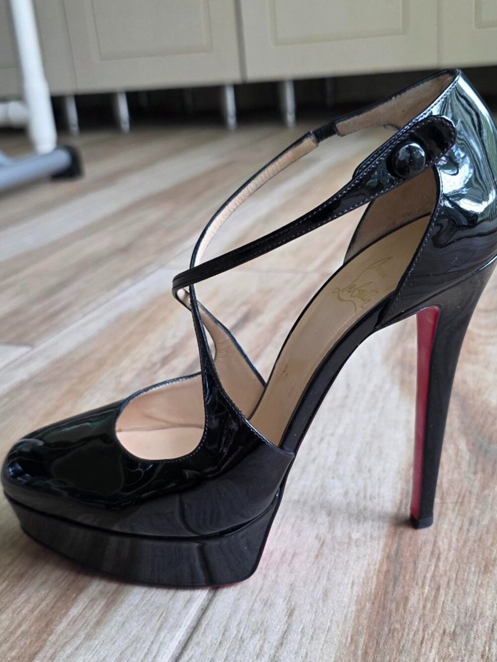 Christian Louboutin Borghese Black Patent Leather Platform Heels Eur. 38.5